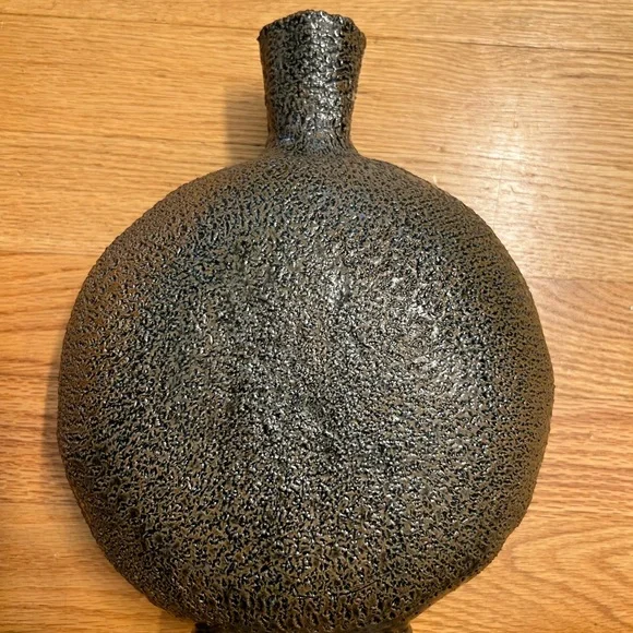 Pottery vase